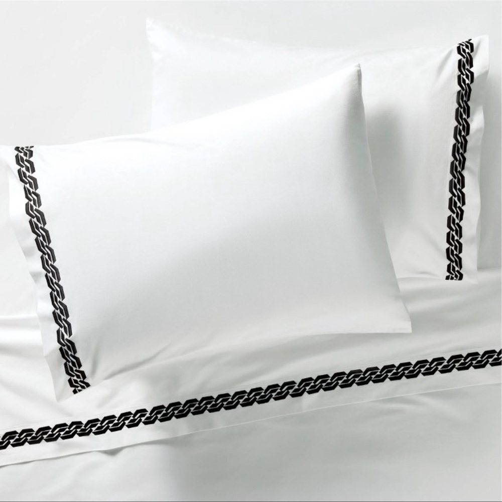 Black chain embroidery queen, 400 thread count bedding sheets set.